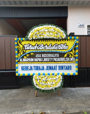 Papan Bunga Duka di Yalimo